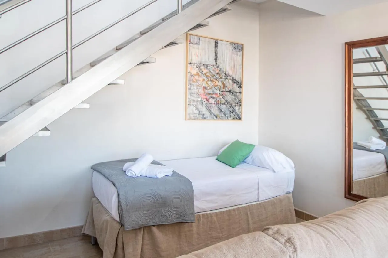 Loft Space - Time in Cádiz 0*, Cadice